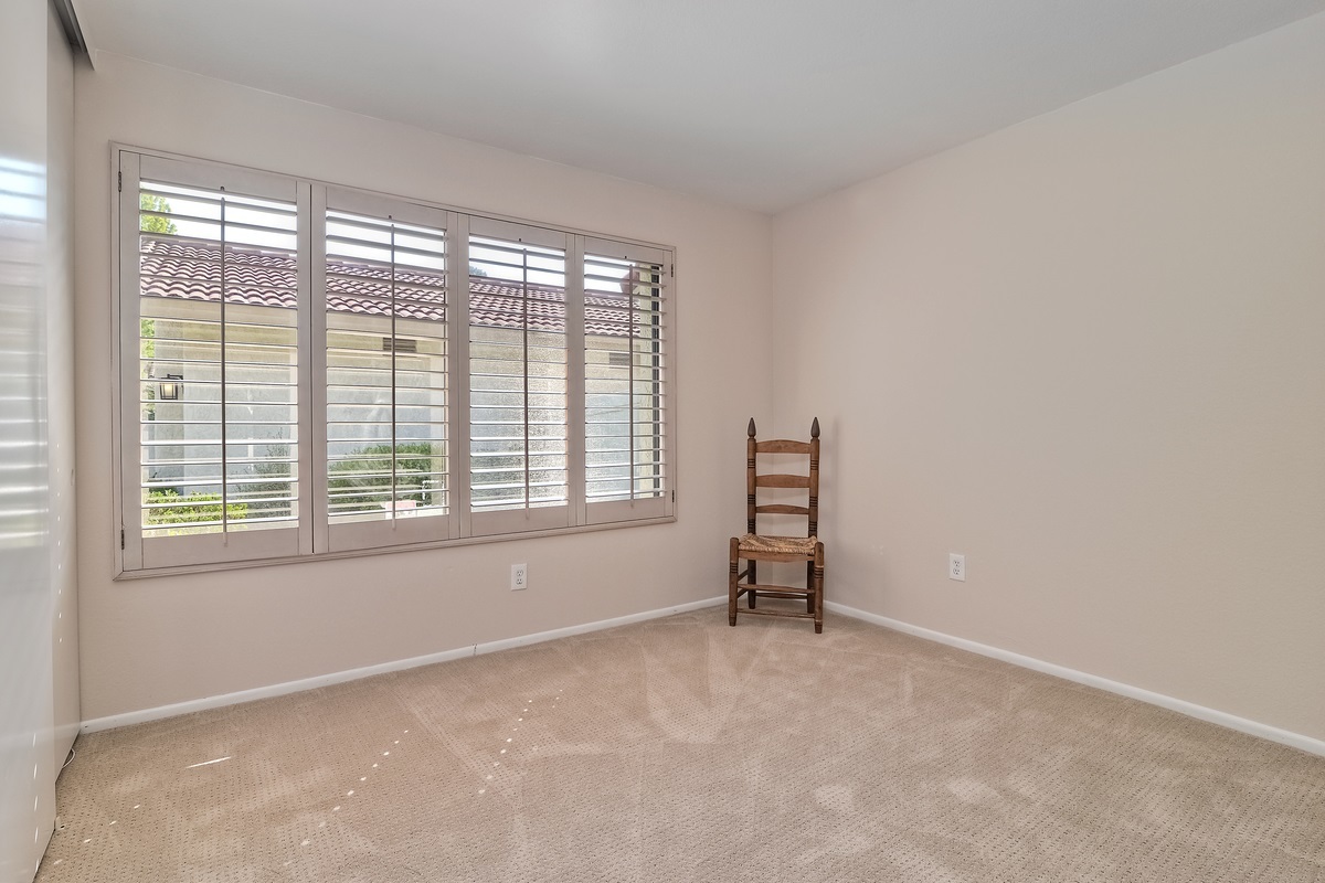 1938 Springdale Lane Encinitas, CA 92024 - Photo 11 of 20 Gallery Image 11