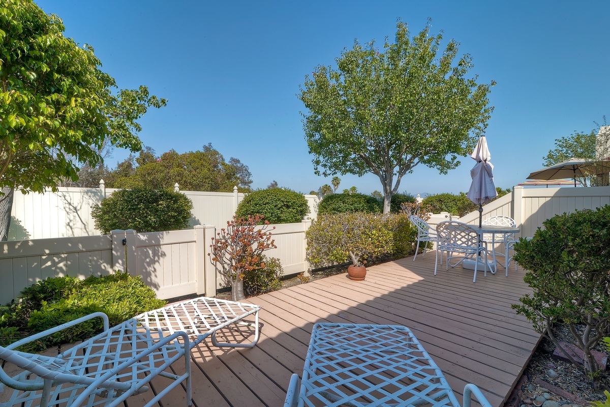 1938 Springdale Lane Encinitas, CA 92024 - Photo 15 of 20 Gallery Image 15
