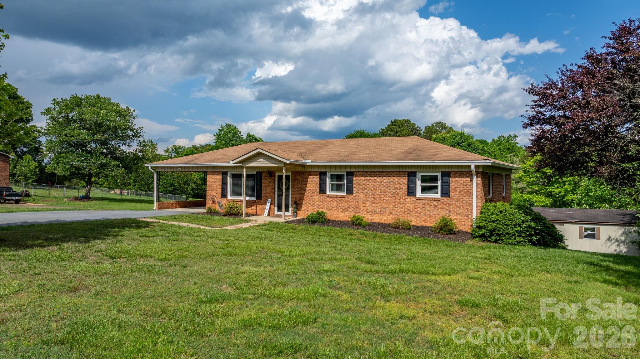2609 Raintree Street Connelly Springs, NC 28612 - Photo 2 of 23