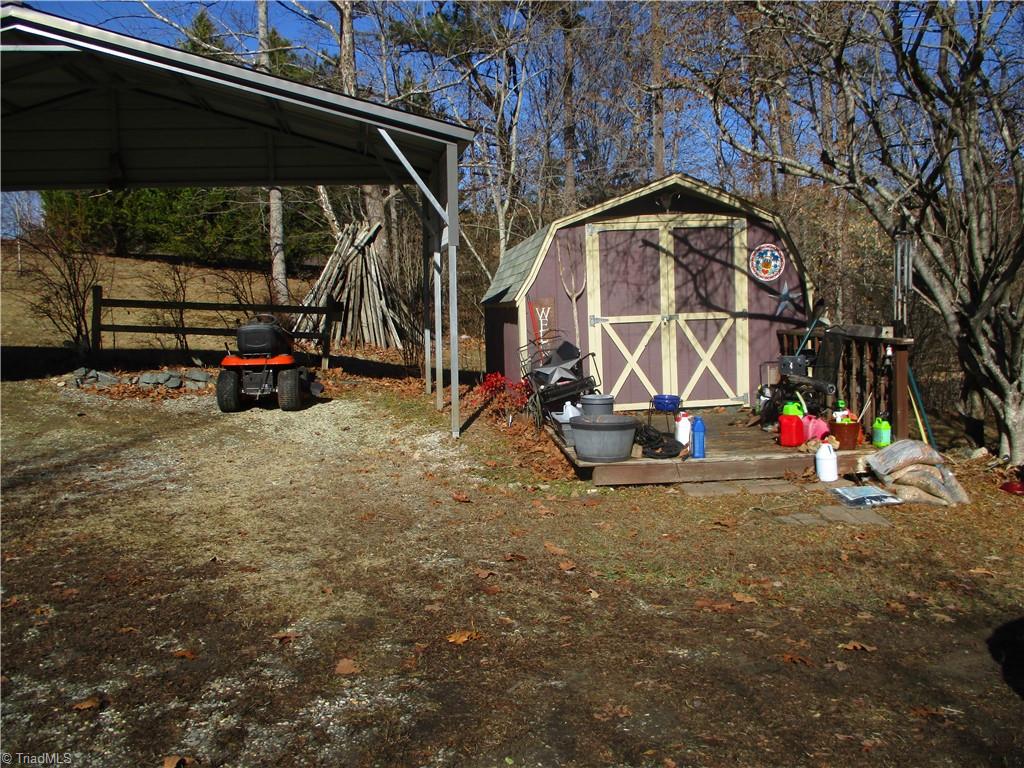 1015 Phillips Mill Road Pinnacle, NC 27043 - Photo 6 of 8