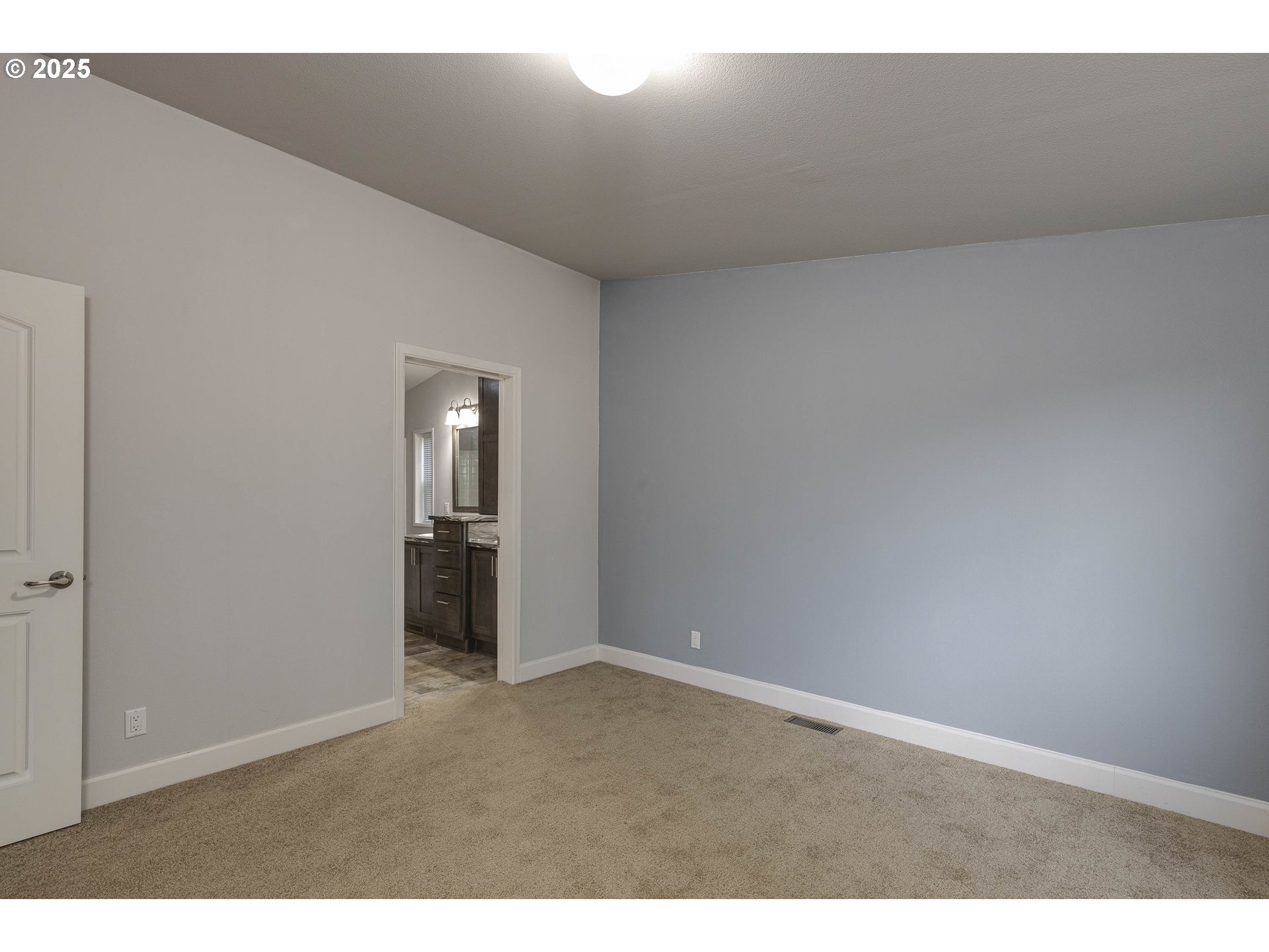 25110 Southwest Red Prairie Road Sheridan, OR 97378 - Photo 13 of 32