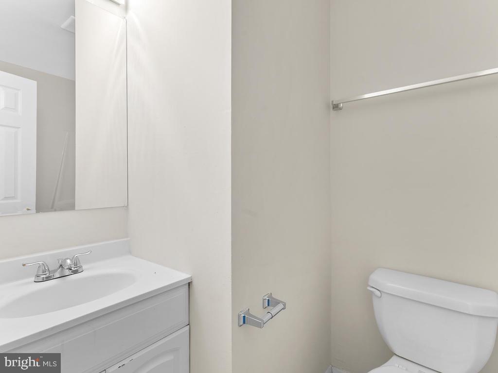 1635 Colonial Way Frederick, MD 21702 - Photo 11 of 32 Bath