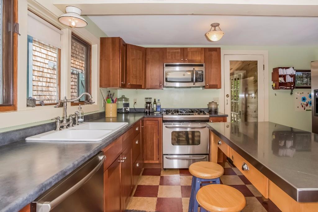 58 Ossipee Hill Road Waterboro, ME 04030 - Photo 14 of 35 Stainless Steal Appliances!