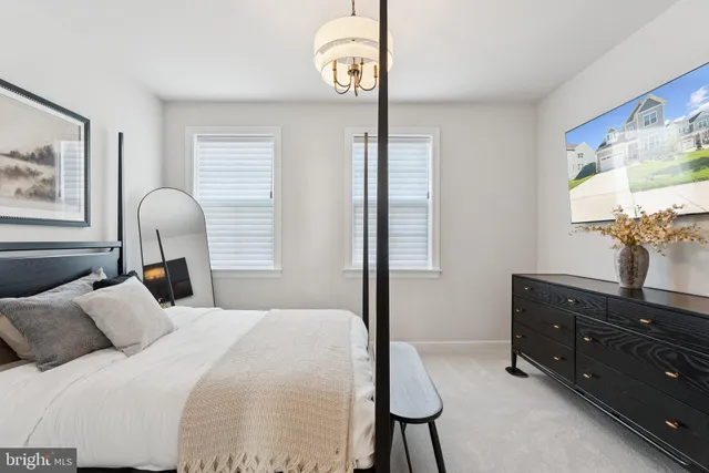 $6,000 | 14905 Heather Bloom Drive, Woodbridge, VA 22193