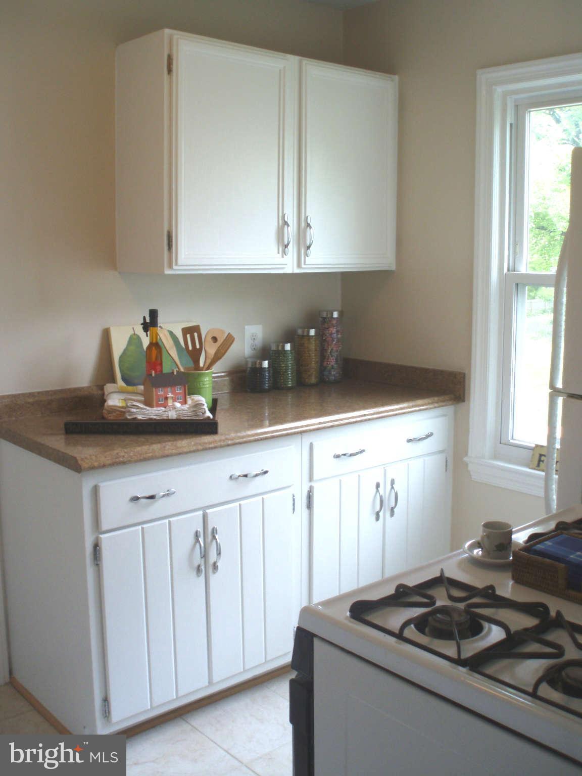 11802 Claridge Road Silver Spring, MD 20902 - Photo 8 of 23 Kitchen