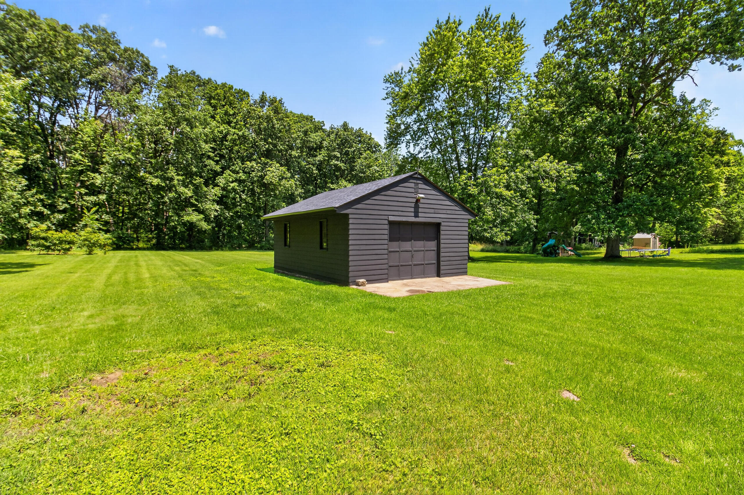 120 East Oak Hill Road Porter, IN 46304 - Photo 16 of 44 2560x1704