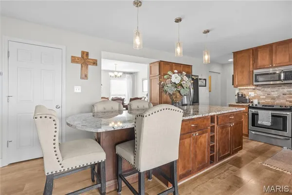 $430,000 | 1137 Big Sky Drive, Fenton, MO 63026