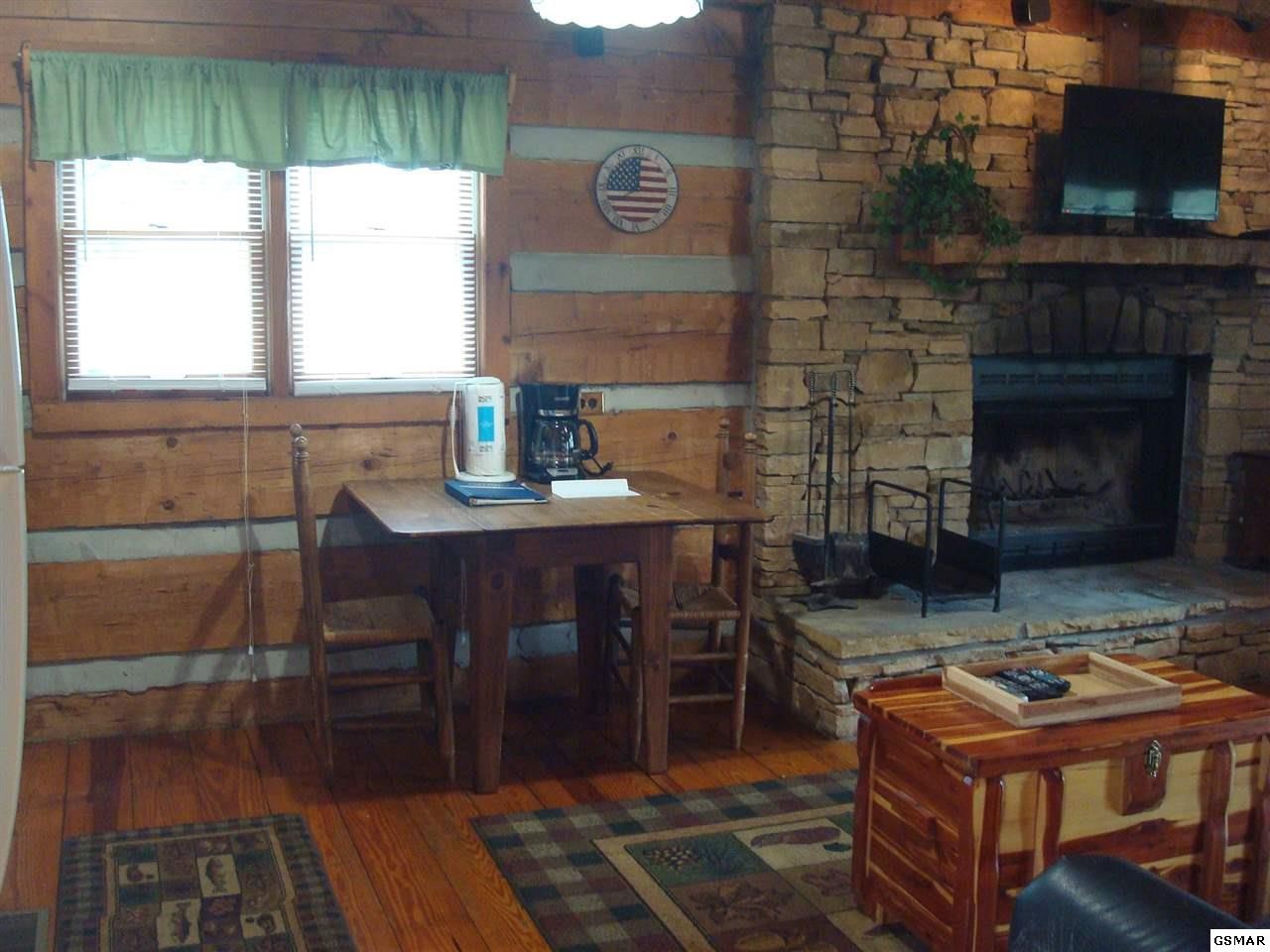 2231 Hidden Mountain Road, Unit SPLENDIDISOLATION Sevierville, TN 37876 - Photo 15 of 27 Gallery Image 15
