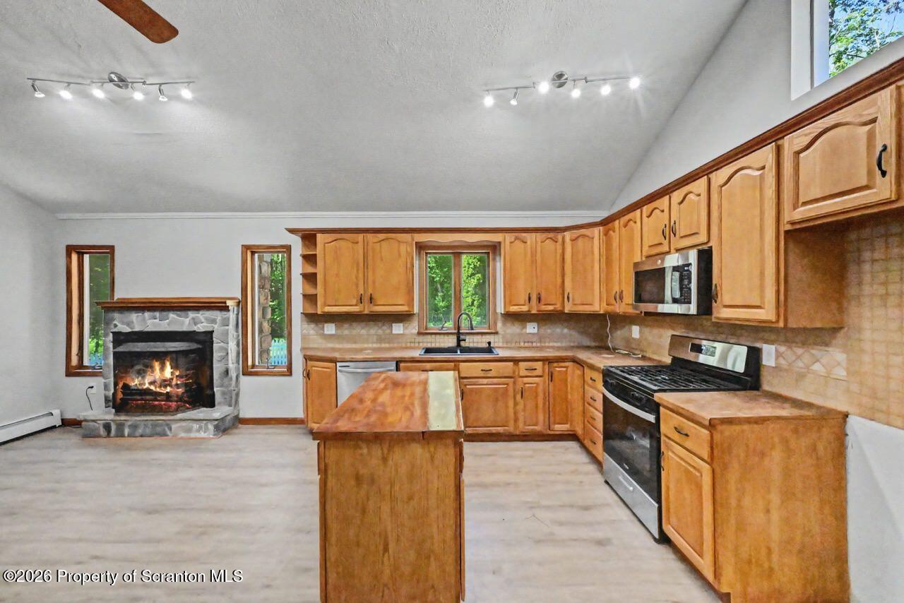 15 Van Leuven Road Lake Ariel, PA 18436 - Photo 24 of 61 15 Van Leuven Rd 22 Large
