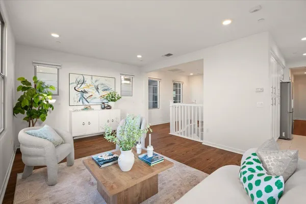 $1,240,000 | 1087 Bigleaf Place, Unit 109, San Jose, CA 95131