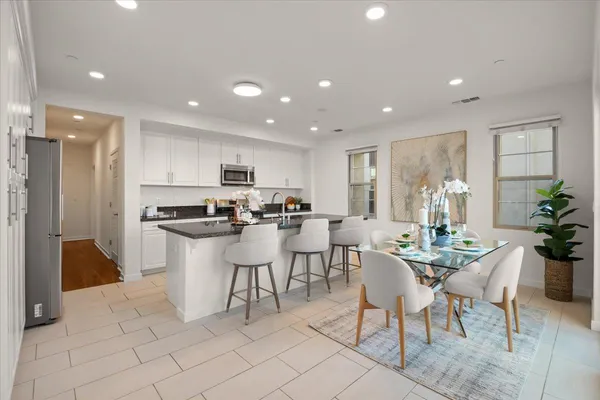 $1,240,000 | 1087 Bigleaf Place, Unit 109, San Jose, CA 95131