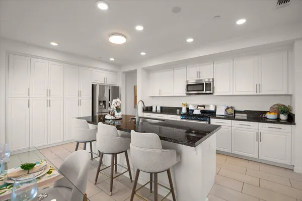 $1,240,000 | 1087 Bigleaf Place, Unit 109, San Jose, CA 95131