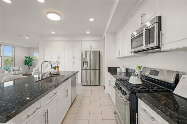 $1,240,000 | 1087 Bigleaf Place, Unit 109, San Jose, CA 95131