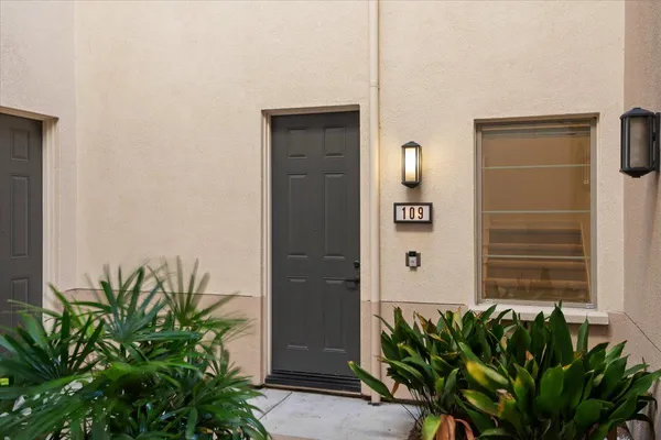 $1,240,000 | 1087 Bigleaf Place, Unit 109, San Jose, CA 95131