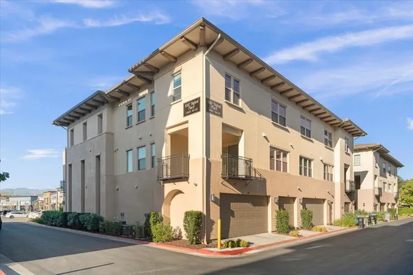 $1,240,000 | 1087 Bigleaf Place, Unit 109, San Jose, CA 95131