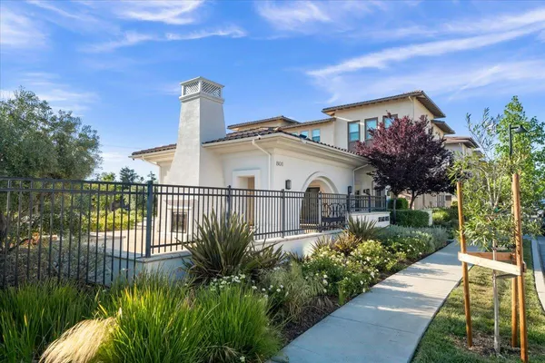 $1,240,000 | 1087 Bigleaf Place, Unit 109, San Jose, CA 95131