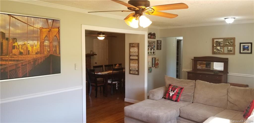 2923 Sunset Road Charlotte, NC 28216 - Photo 16 of 29 Gallery Image 16