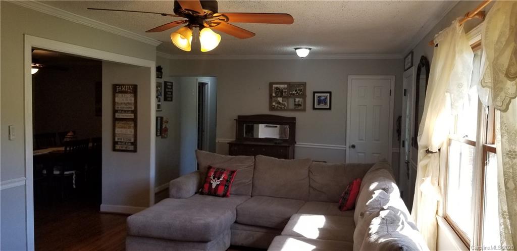 2923 Sunset Road Charlotte, NC 28216 - Photo 17 of 29 Gallery Image 17