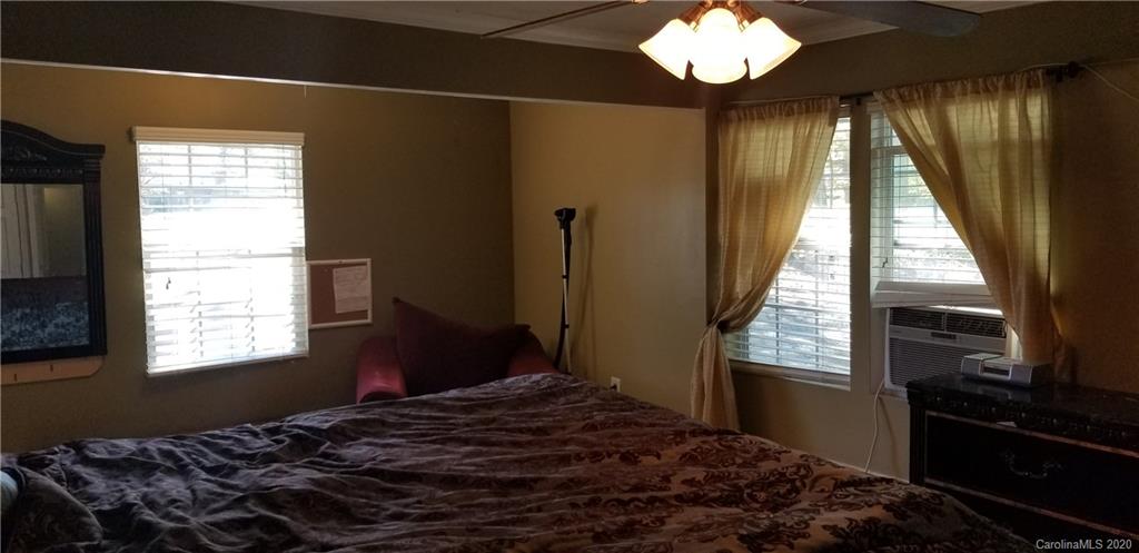 2923 Sunset Road Charlotte, NC 28216 - Photo 27 of 29 Gallery Image 27