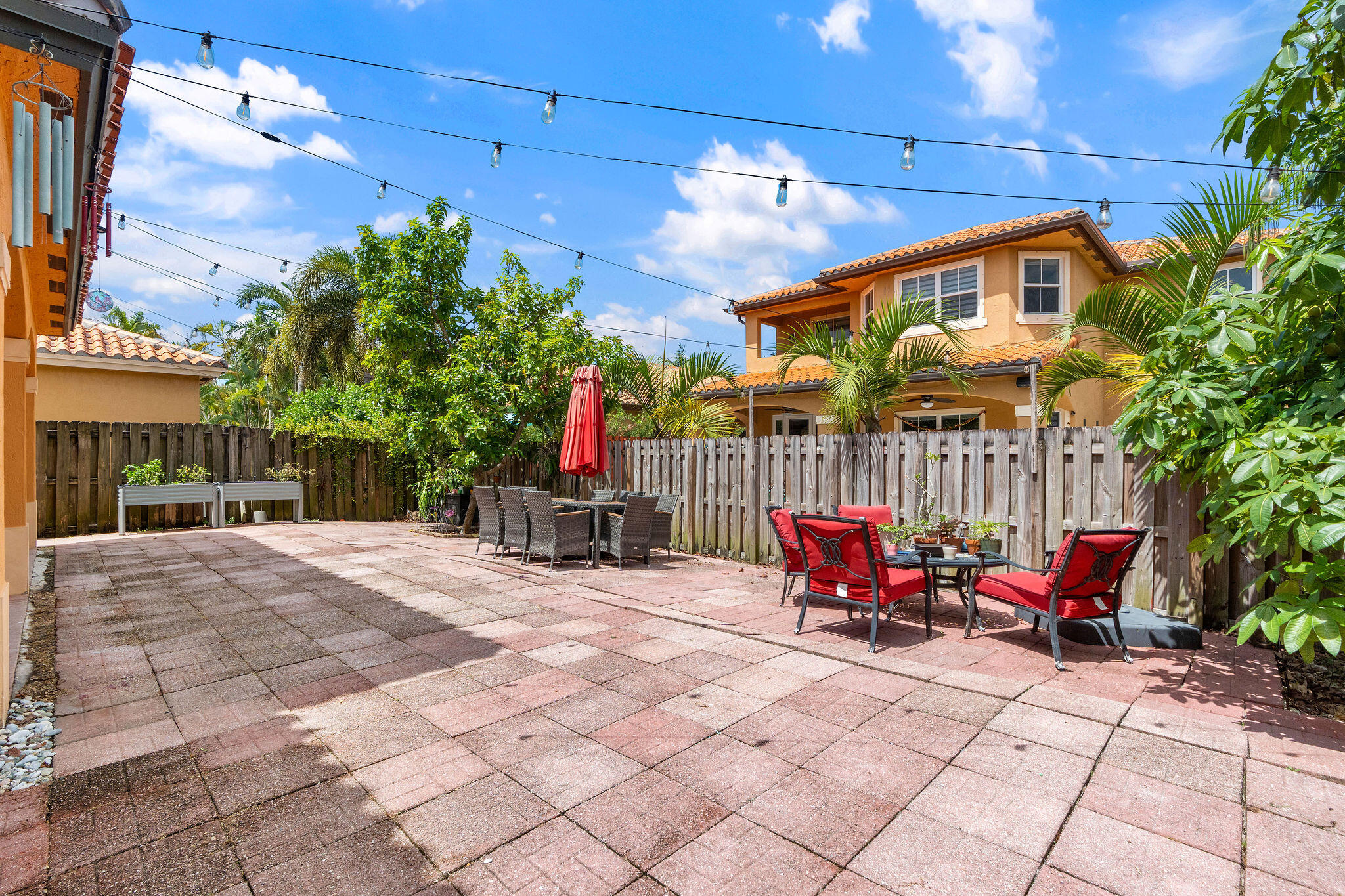 3144 Southwest 154th Place Miami, FL 33185 - Photo 8 of 42 DSC02720