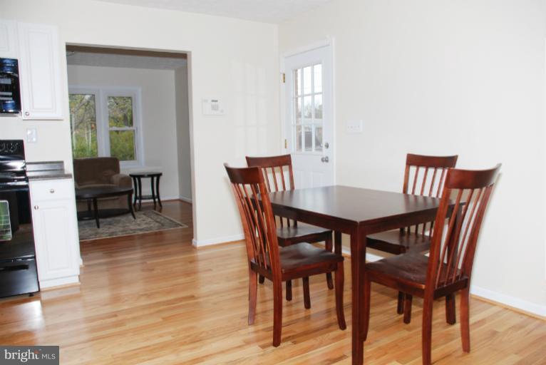 110 Williamson Road Winchester, VA 22602 - Photo 4 of 20 Dining Room