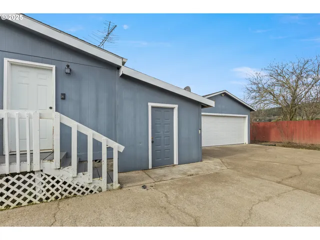 $315,000 | 201 Heavenly Court, Sutherlin, OR 97479