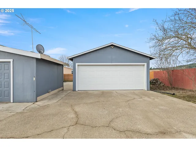 $315,000 | 201 Heavenly Court, Sutherlin, OR 97479
