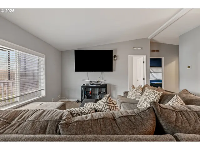 $315,000 | 201 Heavenly Court, Sutherlin, OR 97479