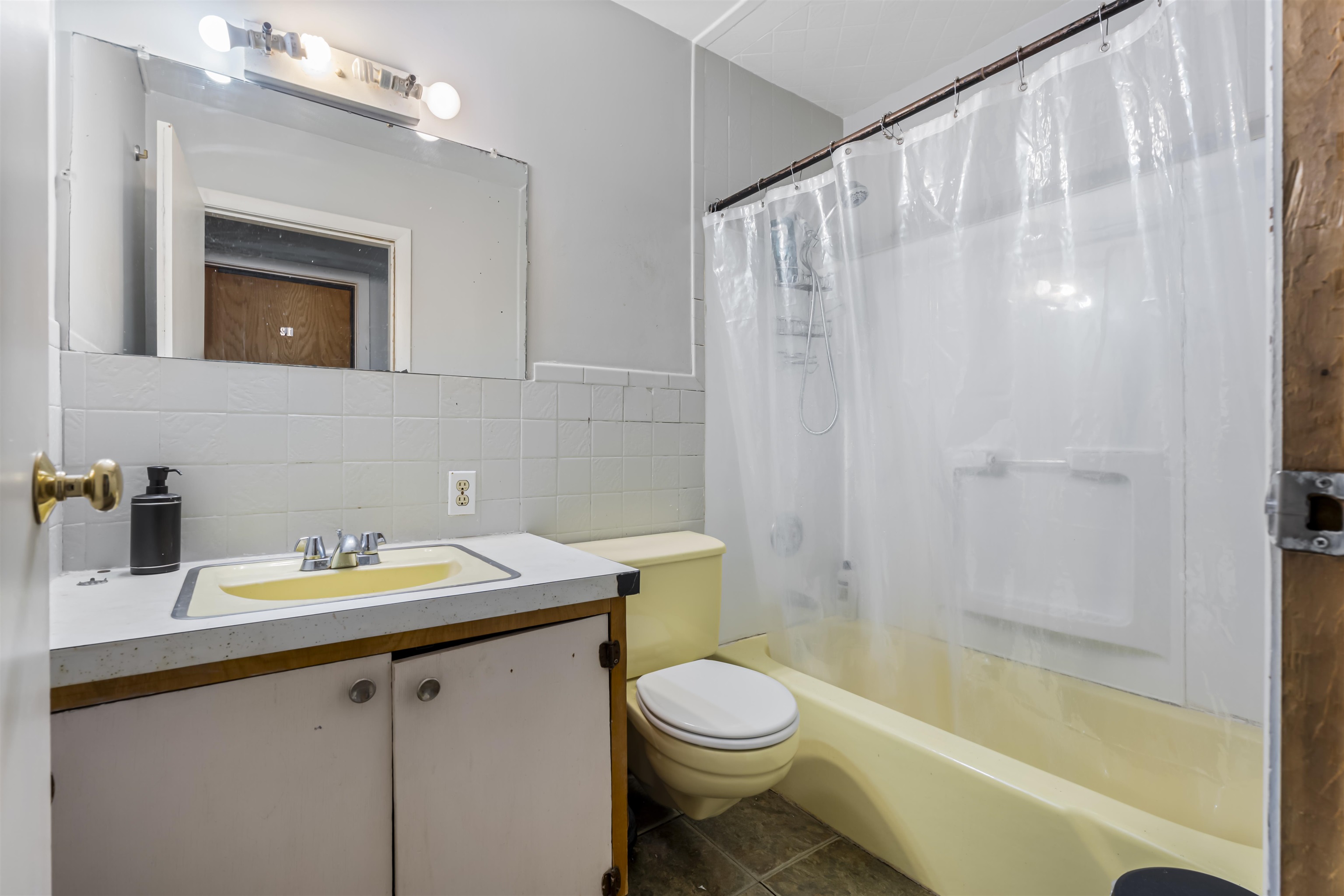 151 Pearl Street Manchester, NH 03104 - Photo 9 of 47