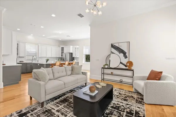 $1,049,950 | 1610 Lyndale Boulevard, Maitland, FL 32751