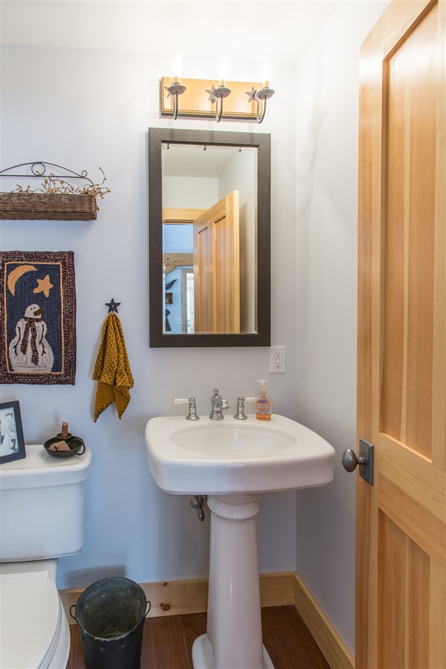 13 Quechee Road Hartland, VT 05048 - Photo 17 of 28 Gallery Image 17