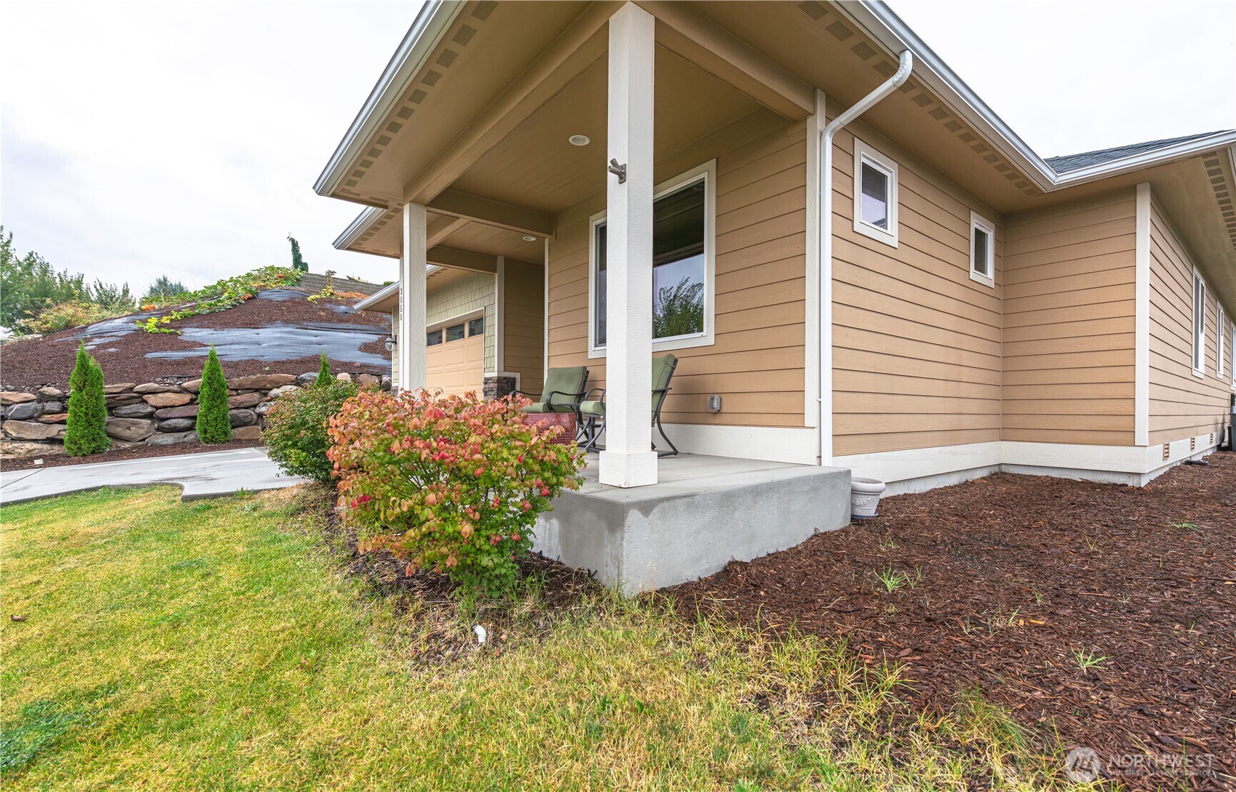 3050 Riverview Lane Malaga, WA 98828 - Photo 4 of 40