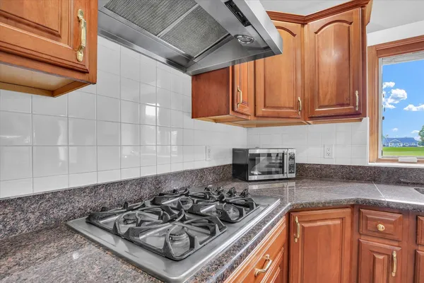 $550,000 | 3005 East Stone Creek Boulevard, Urbana, IL 61802