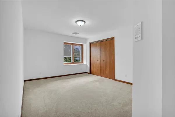 $550,000 | 3005 East Stone Creek Boulevard, Urbana, IL 61802