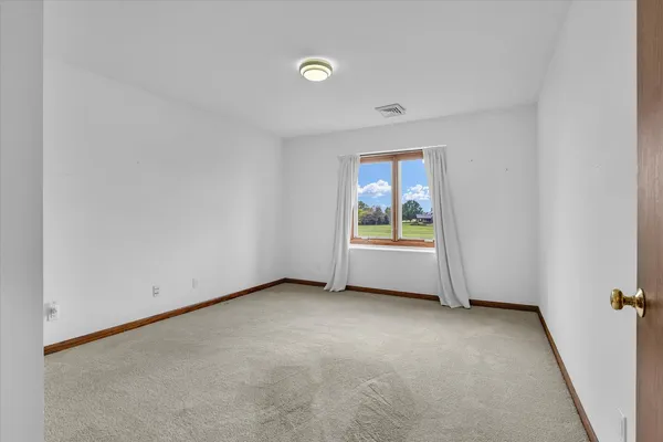 $550,000 | 3005 East Stone Creek Boulevard, Urbana, IL 61802
