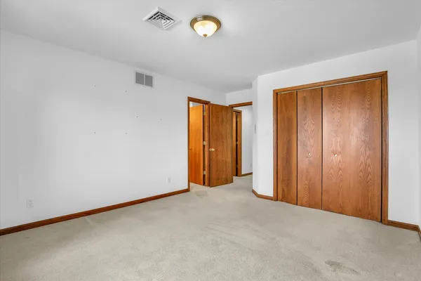 $550,000 | 3005 East Stone Creek Boulevard, Urbana, IL 61802