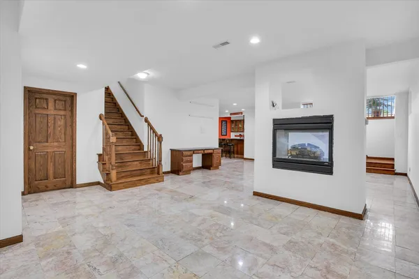 $550,000 | 3005 East Stone Creek Boulevard, Urbana, IL 61802