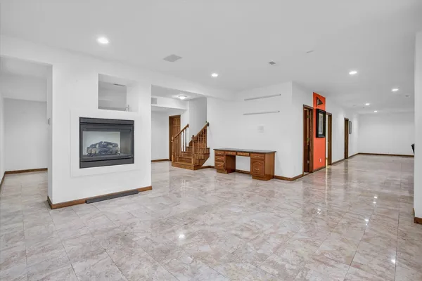 $550,000 | 3005 East Stone Creek Boulevard, Urbana, IL 61802