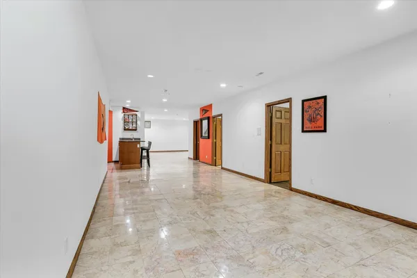 $550,000 | 3005 East Stone Creek Boulevard, Urbana, IL 61802