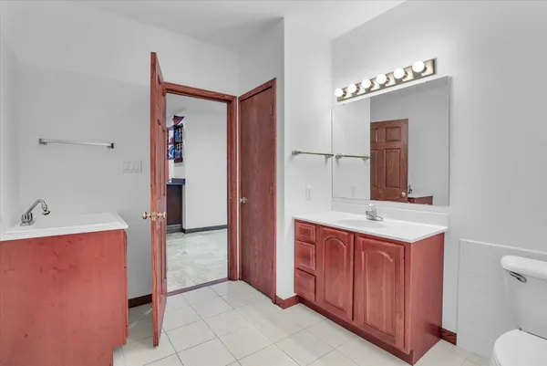 $550,000 | 3005 East Stone Creek Boulevard, Urbana, IL 61802