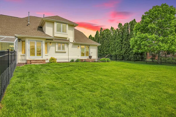 $550,000 | 3005 East Stone Creek Boulevard, Urbana, IL 61802
