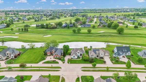 $550,000 | 3005 East Stone Creek Boulevard, Urbana, IL 61802