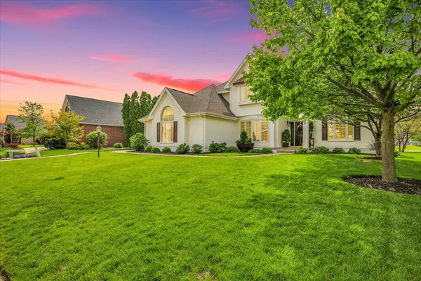 $550,000 | 3005 East Stone Creek Boulevard, Urbana, IL 61802