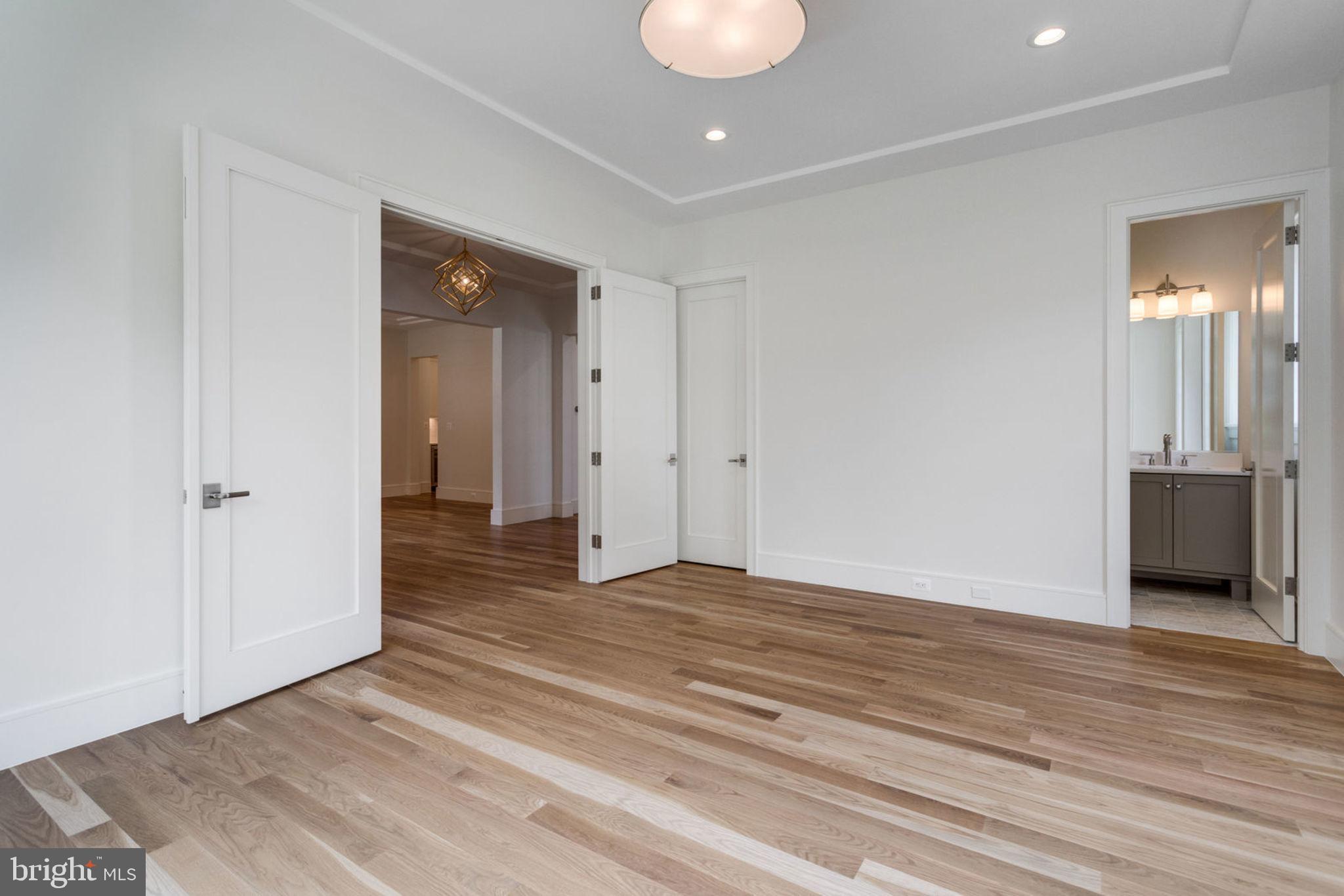 4108 North Ridgeview Road Arlington, VA 22207 - Photo 8 of 60 Gallery Image 8