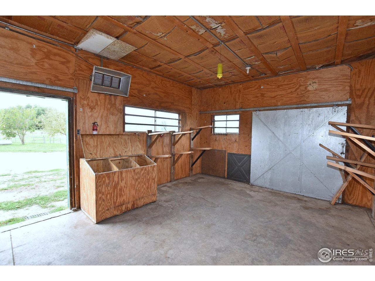 1340 North Taft Hill Road Fort Collins, CO 80521 - Photo 21 of 40 a view of an empty room with windows