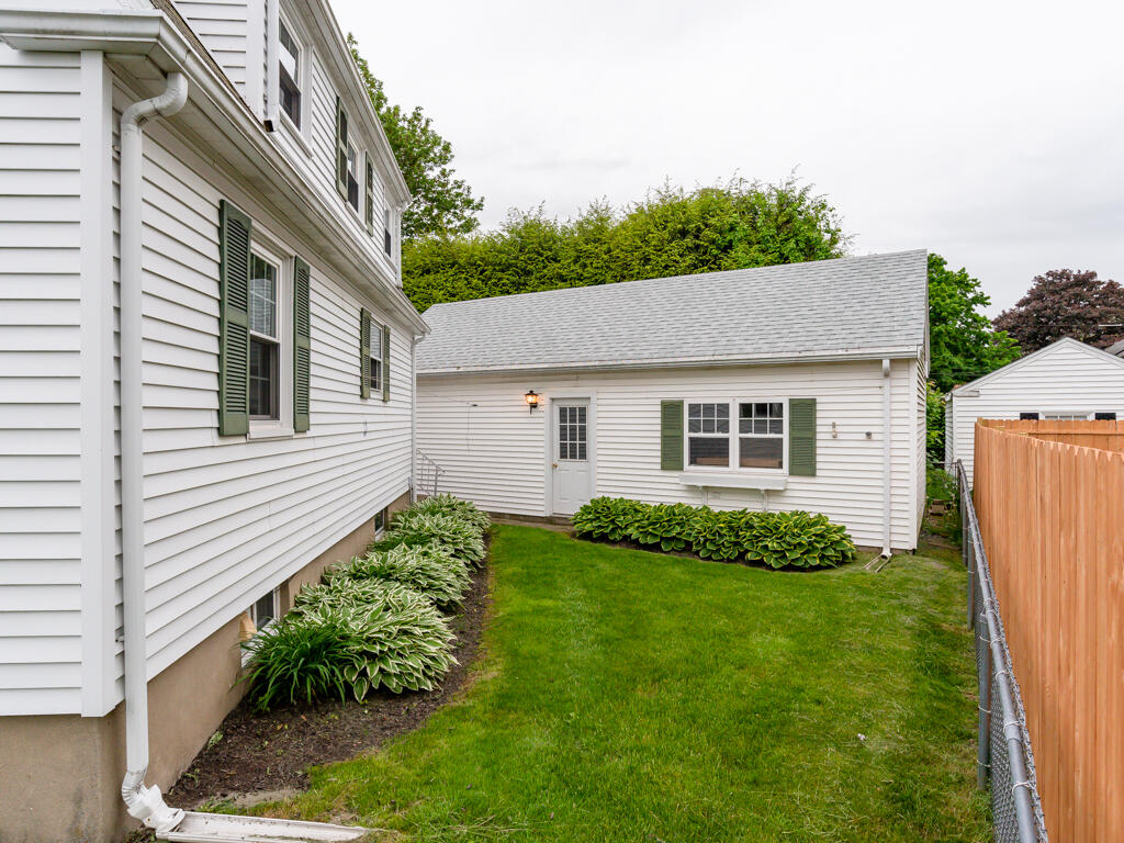 5 Derby Road South Portland, ME 04106 - Photo 27 of 28 5DerbyLn-SouthPortland-32