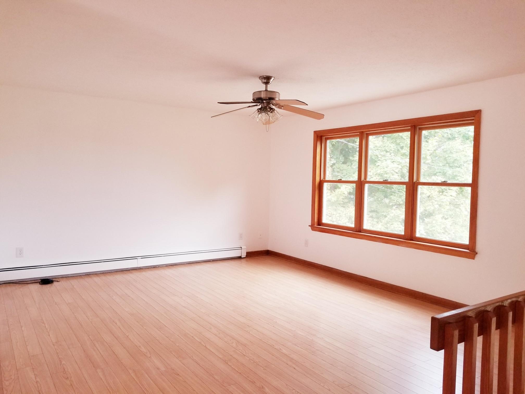 205 Jordan Bridge Road Sabattus, ME 04280 - Photo 20 of 30 Living Room