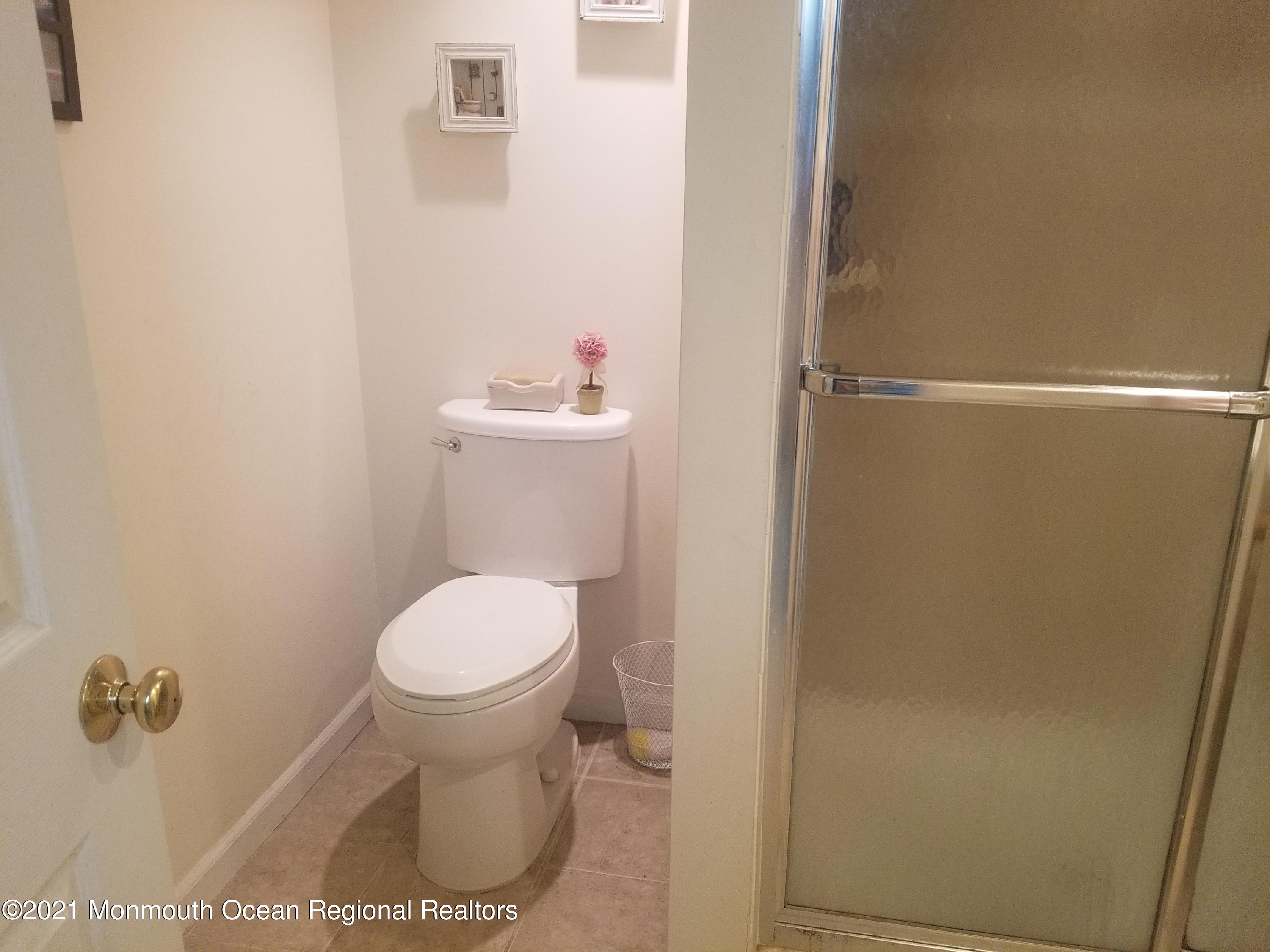 121 Ravine Drive Matawan, NJ 07747 - Photo 19 of 32 20210408_114606