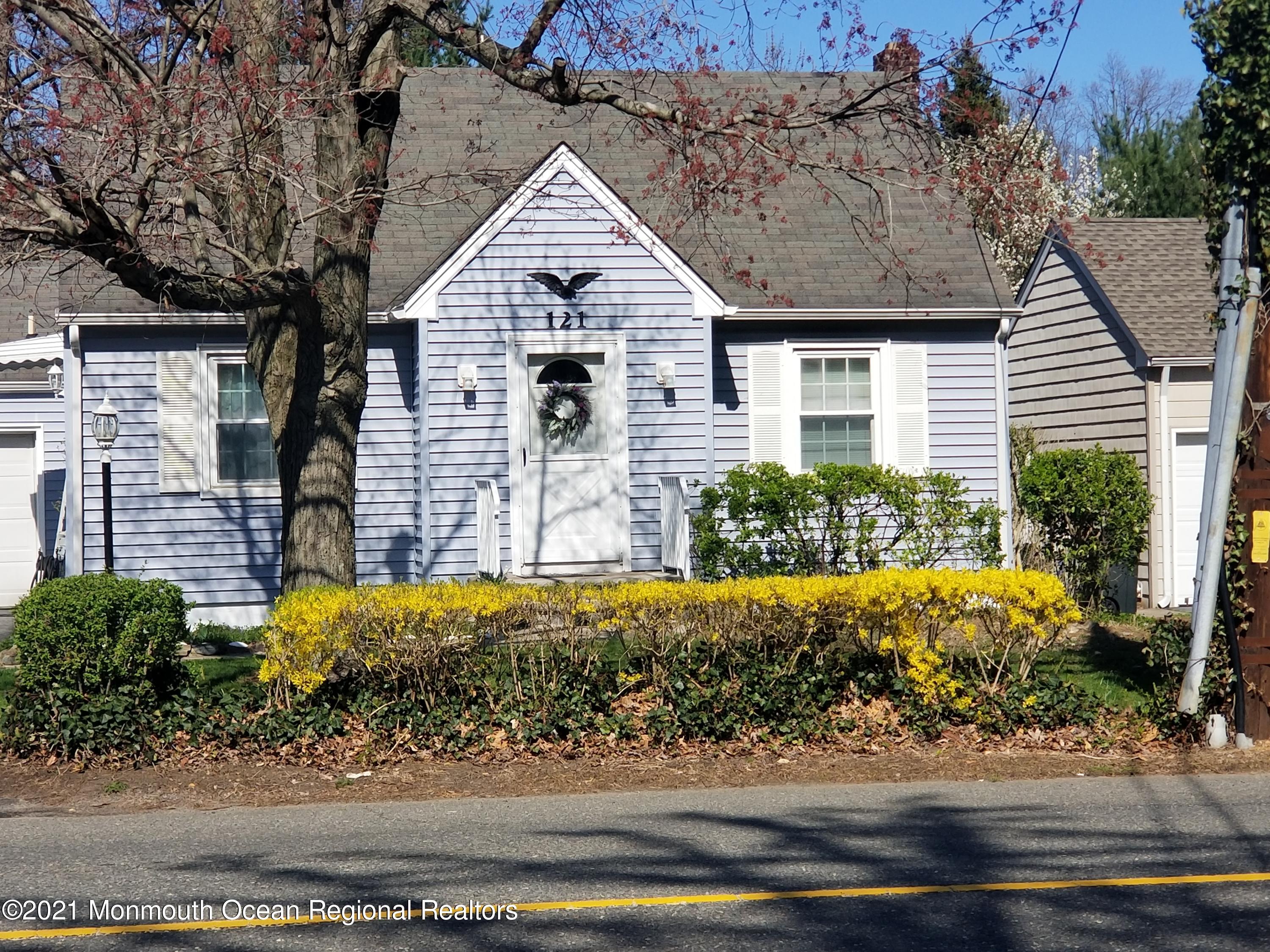 121 Ravine Drive Matawan, NJ 07747 - Photo 31 of 32 20210406_151418