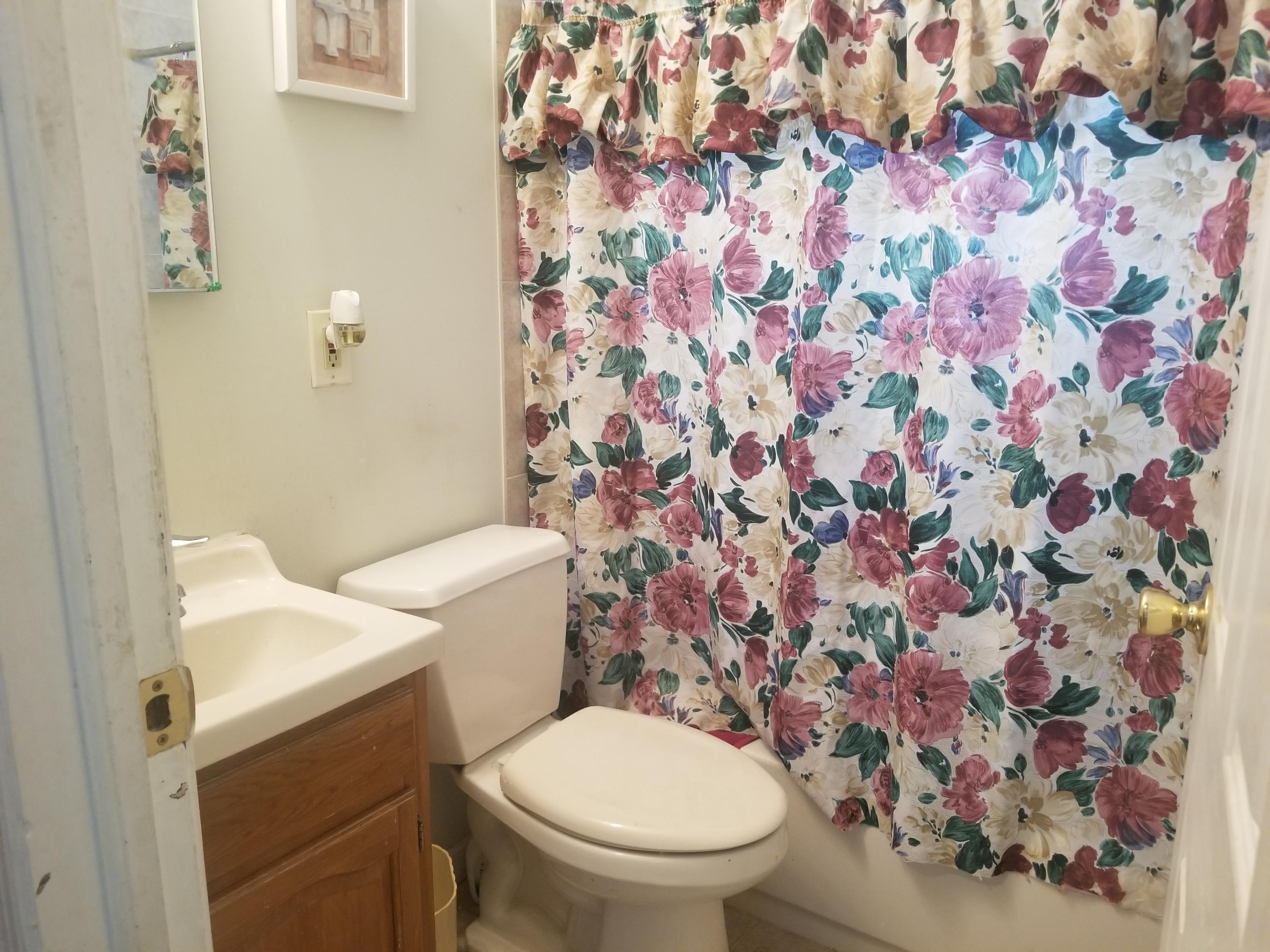 121 Ravine Drive Matawan, NJ 07747 - Photo 10 of 32 20210408_112333